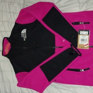Brand new The North Face Polartec sweater